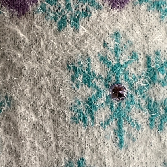 AFTER XMAS SALE!!!! 33 Degrees Winter/Holiday Fuzzy Sweater - Picture 9 of 12